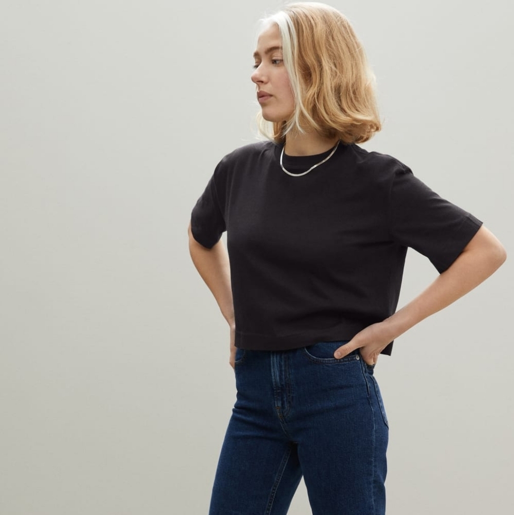 Everlane Organic Cotton Black Cropped Tee